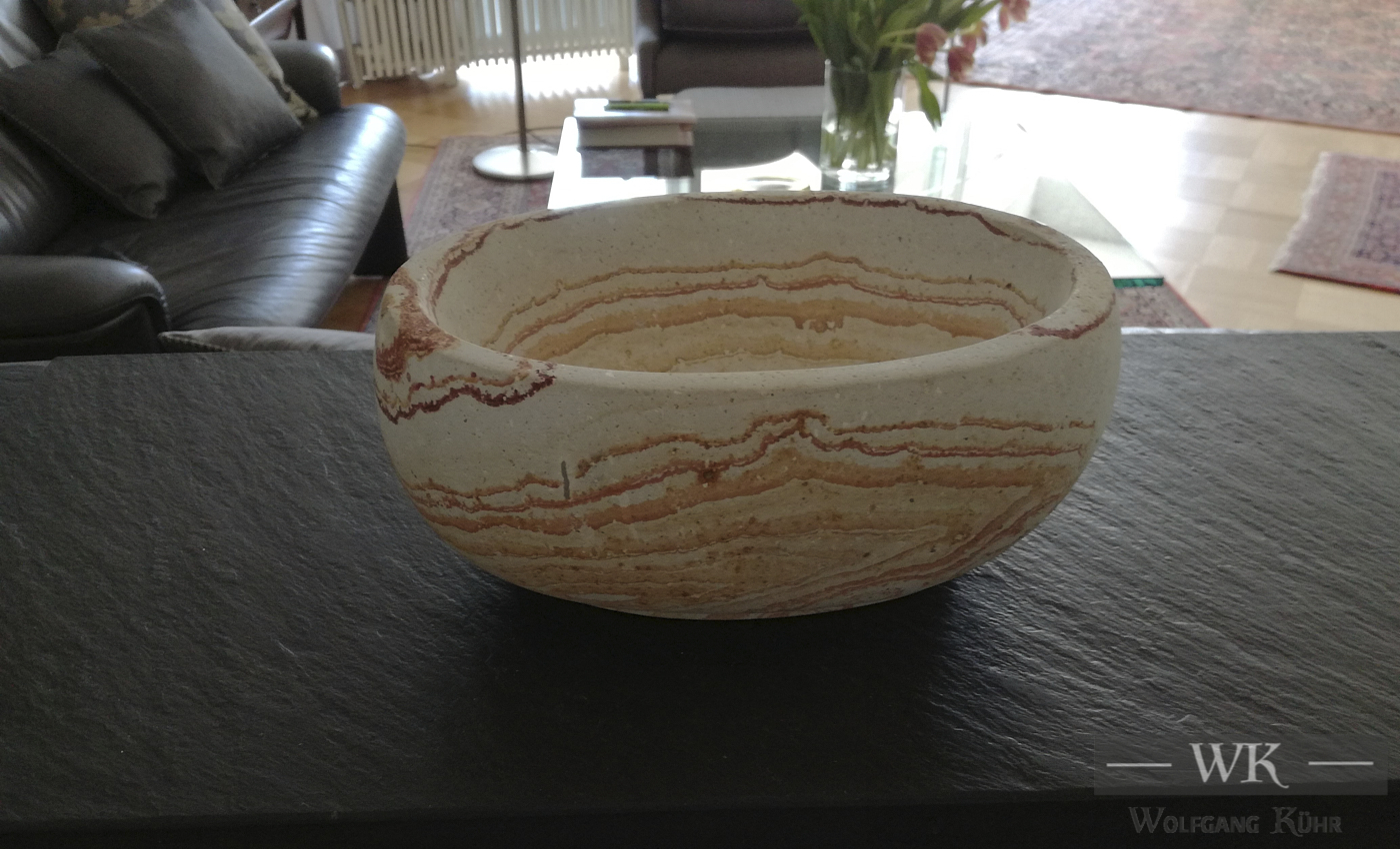 PS05 – „Schale“ 24x17x12cm I Sandstein gemustert (2017)