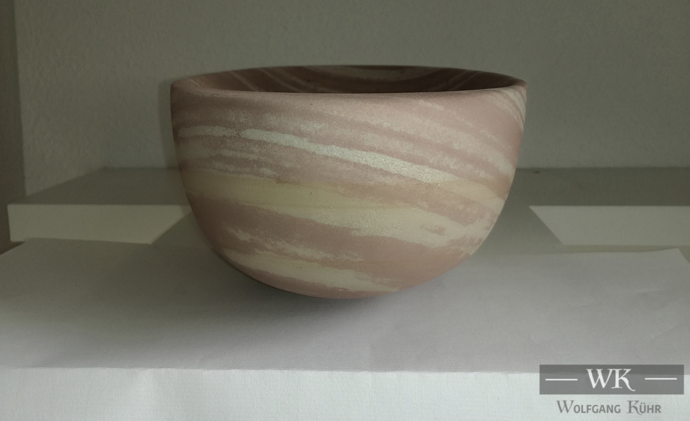 PS12 – „Schale“ 59x20x11cm I rot-weißer Sandstein (2019)
