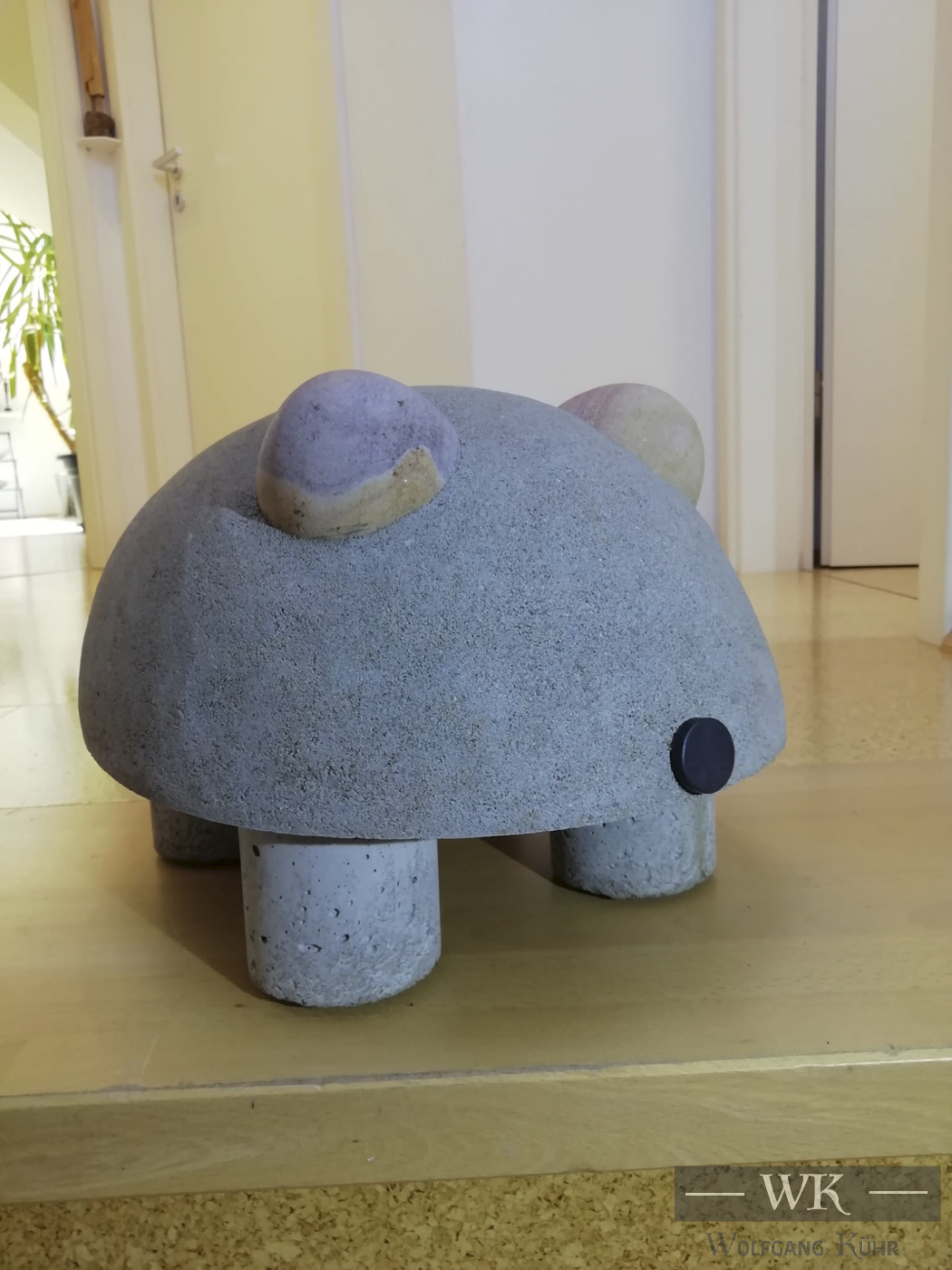 PS19 – „Mumpitz“ 45x38x22cm I Beton & Regenbogensandstein (2022)